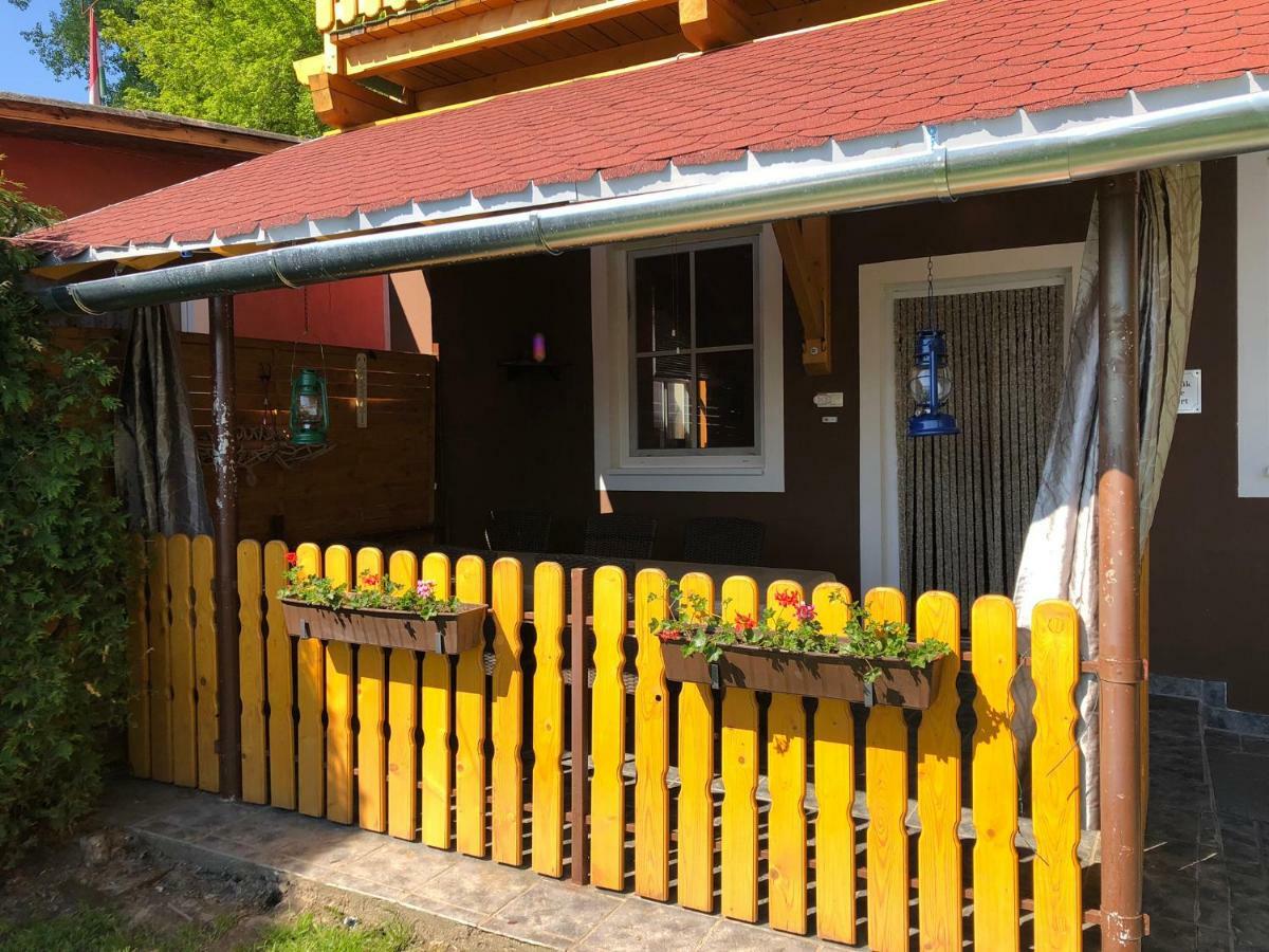 Hero 4 Sterne Ferienhaus Baja Zewnętrze zdjęcie